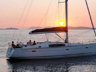 Beneteau Oceanis 43 3