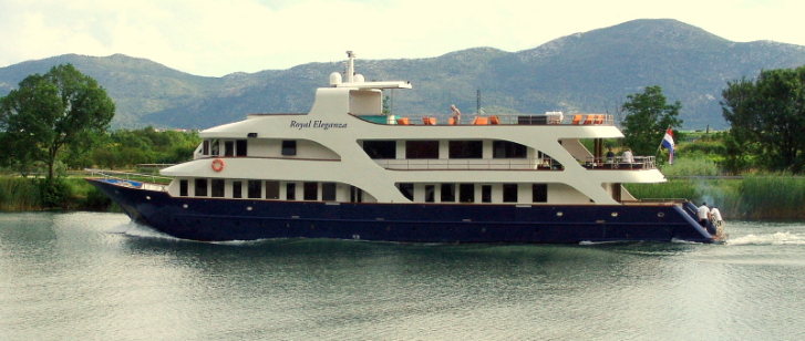 ROYAL ELEGANZA 16