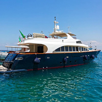 Motor-Yacht-BUGIA-for-Charter-in-Italy-(1b)